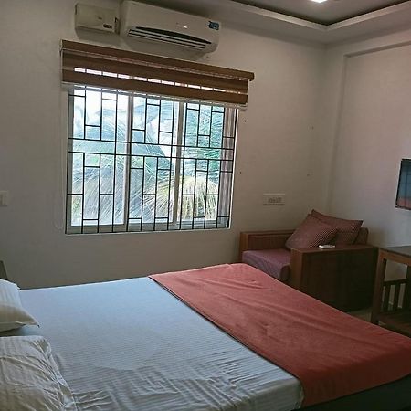 Hotel Phils' Residency&Banquets à Kochi Extérieur photo