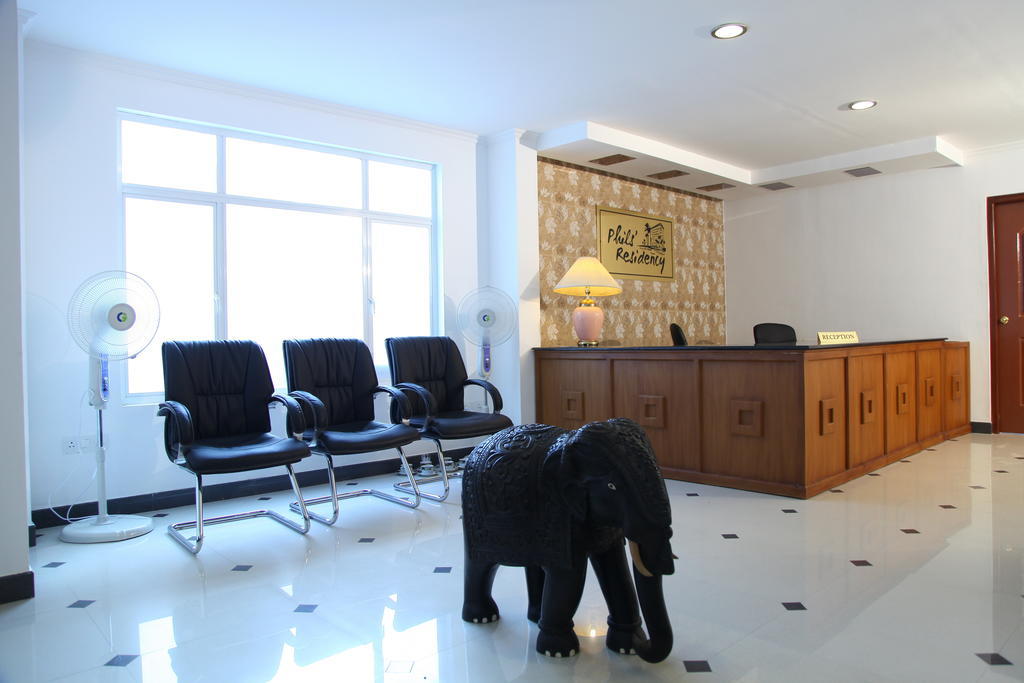 Hotel Phils' Residency&Banquets à Kochi Extérieur photo