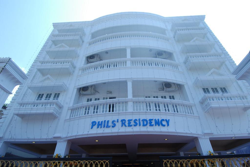 Hotel Phils' Residency&Banquets à Kochi Extérieur photo