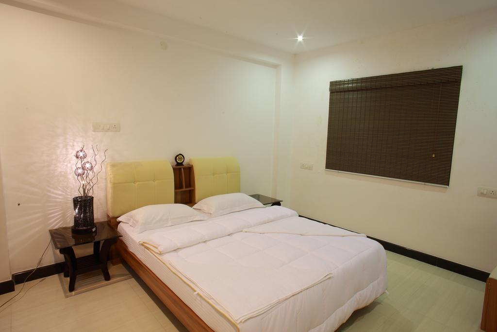 Hotel Phils' Residency&Banquets à Kochi Chambre photo