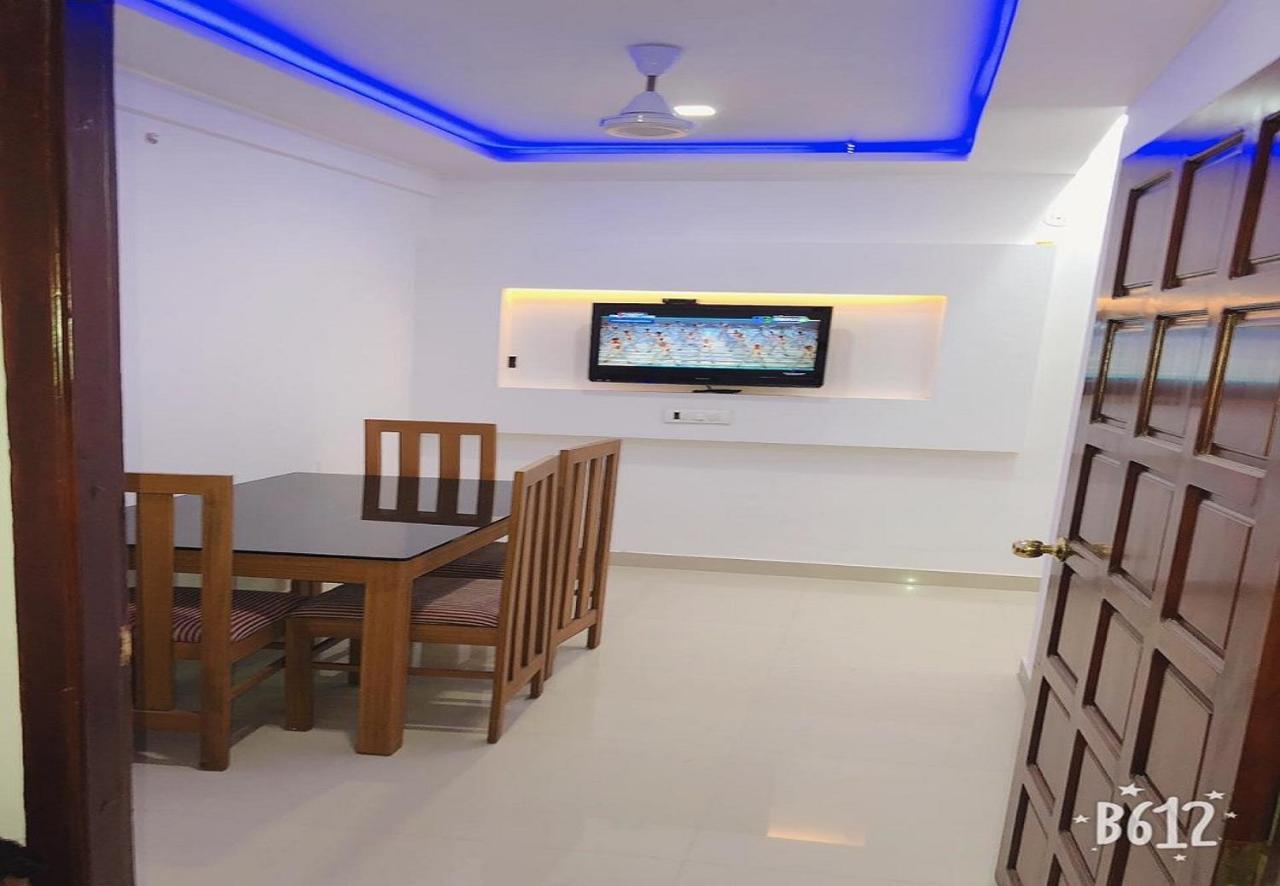 Hotel Phils' Residency&Banquets à Kochi Extérieur photo