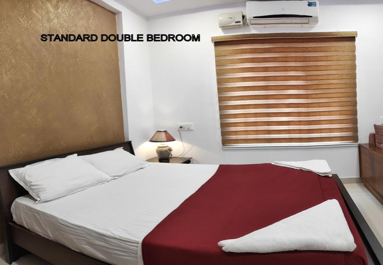 Hotel Phils' Residency&Banquets à Kochi Extérieur photo