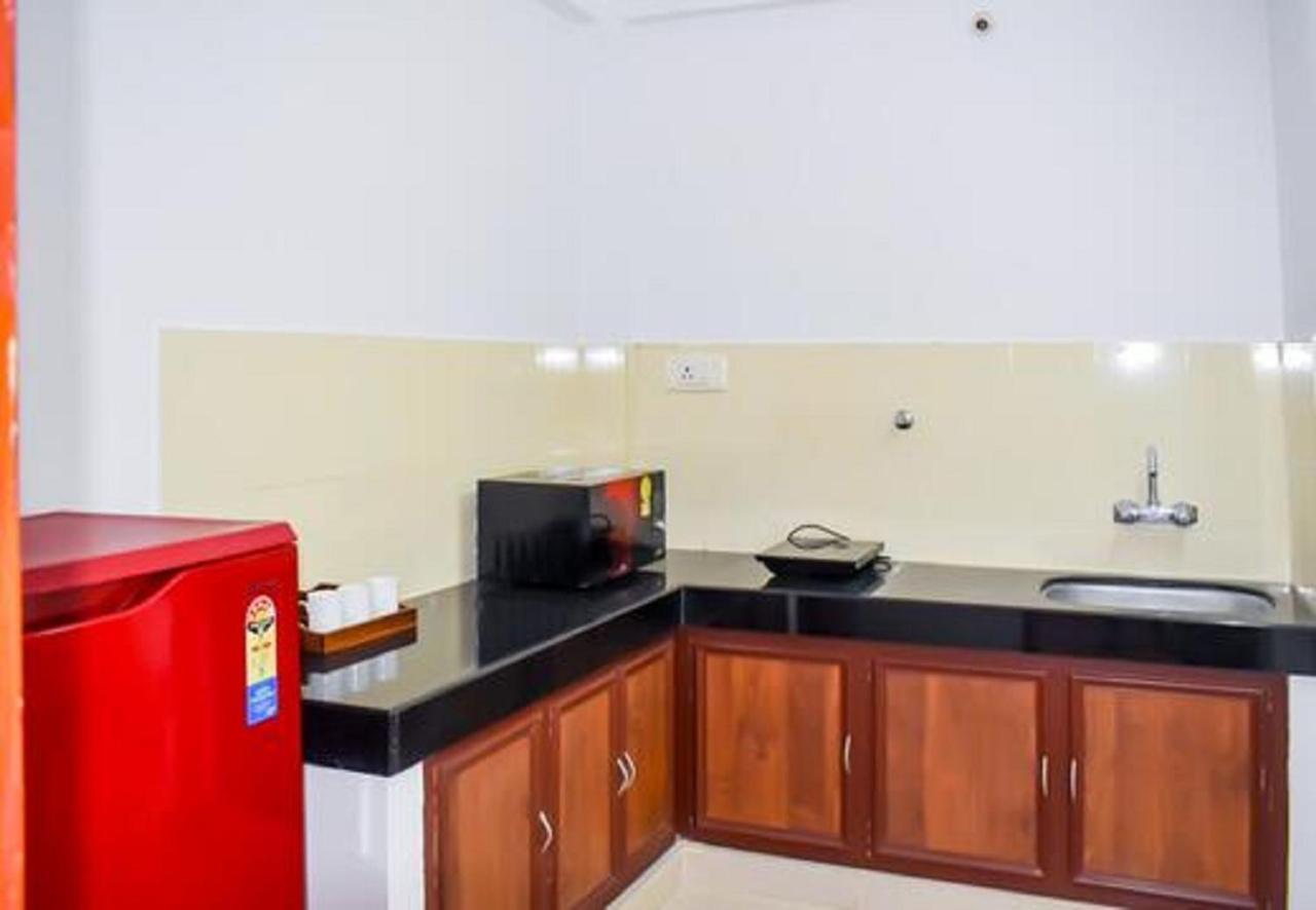 Hotel Phils' Residency&Banquets à Kochi Extérieur photo