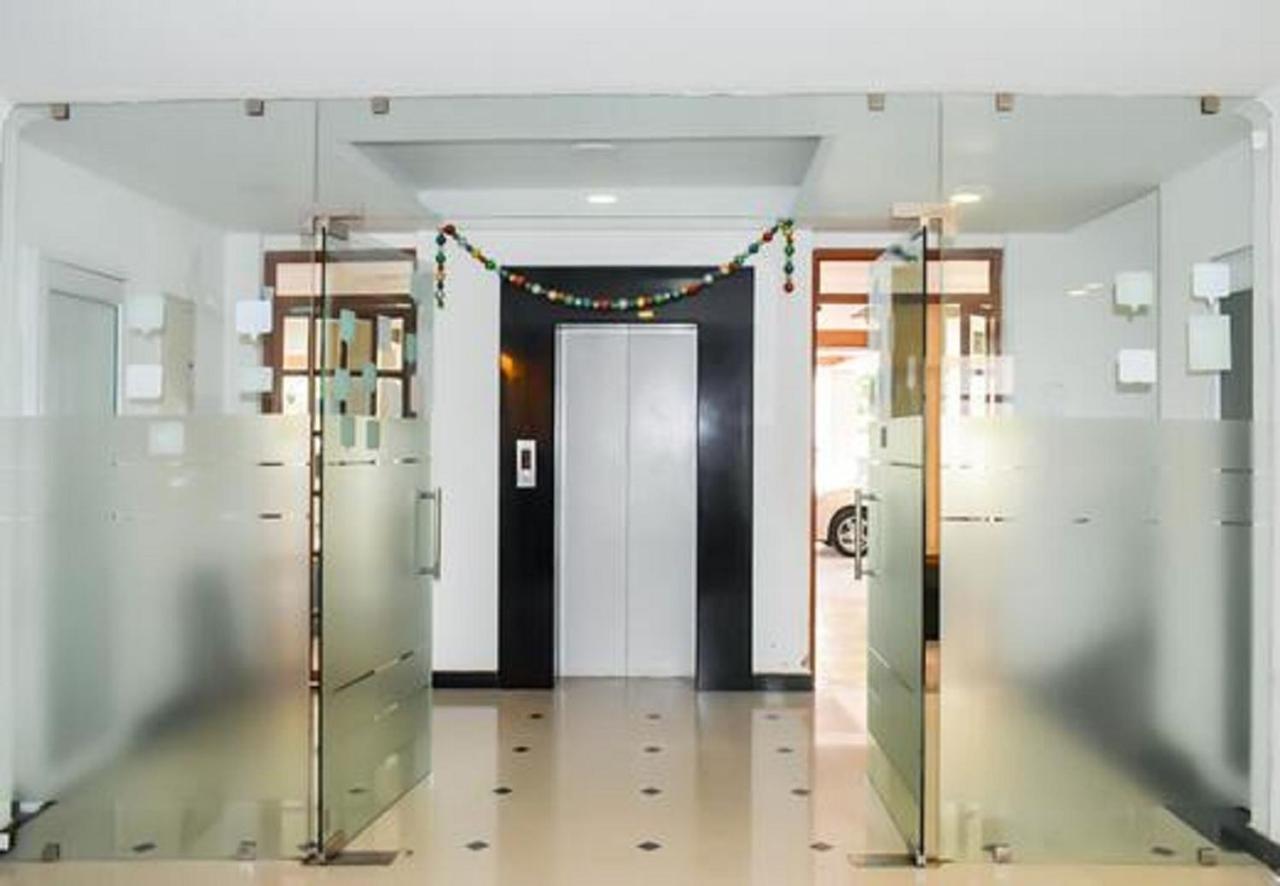 Hotel Phils' Residency&Banquets à Kochi Extérieur photo