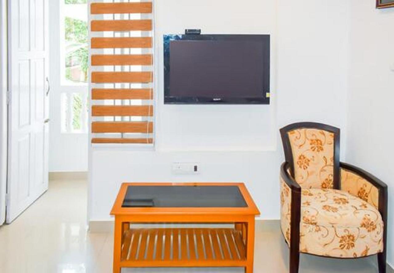Hotel Phils' Residency&Banquets à Kochi Extérieur photo